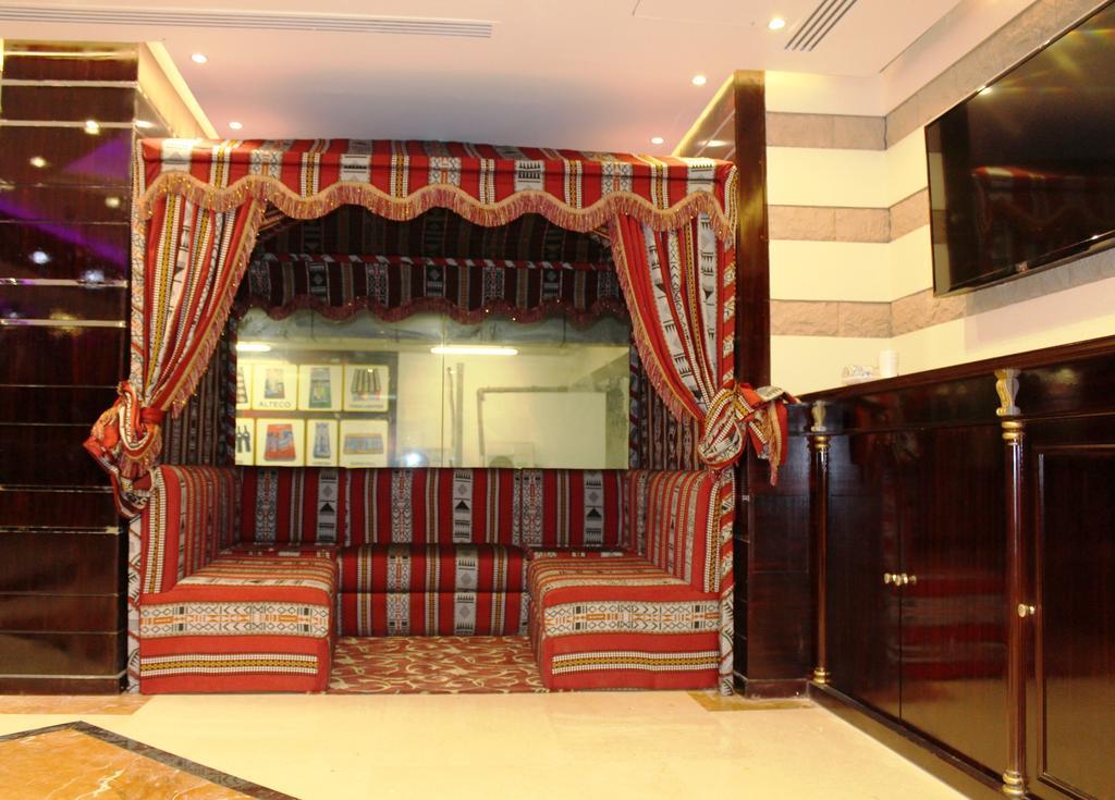 Al Khaleej Grand Hotel Dubai Buitenkant foto