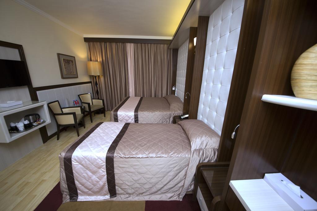 Al Khaleej Grand Hotel Dubai Buitenkant foto