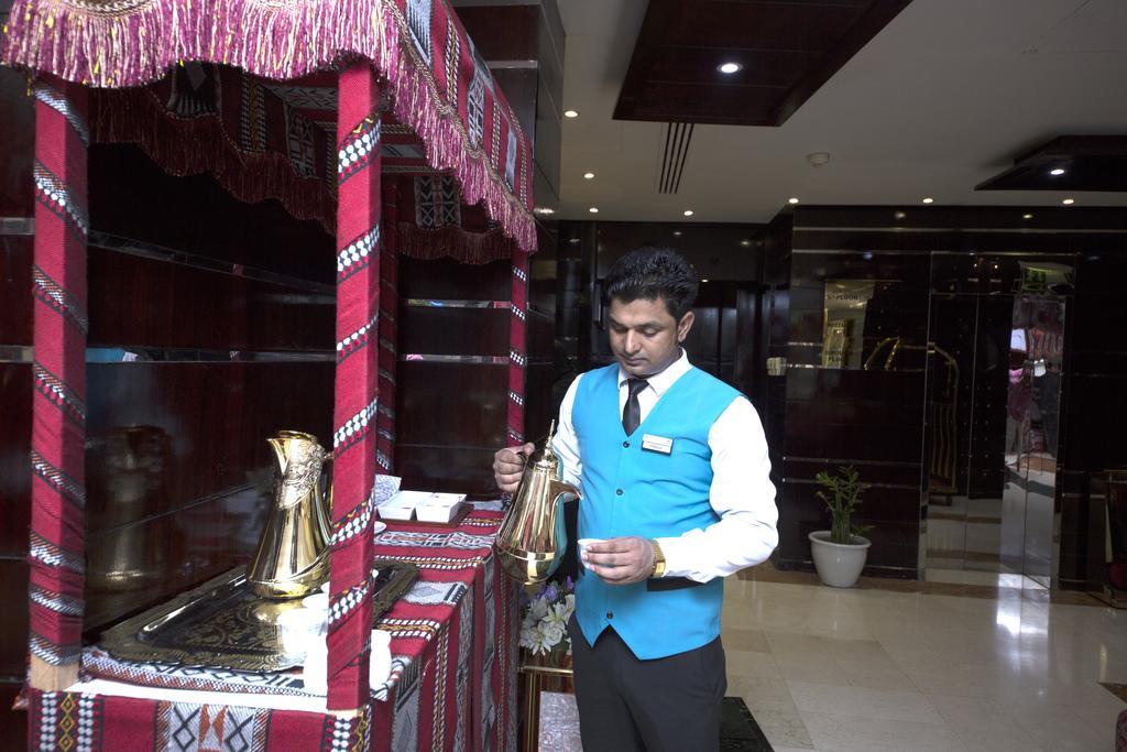 Al Khaleej Grand Hotel Dubai Buitenkant foto